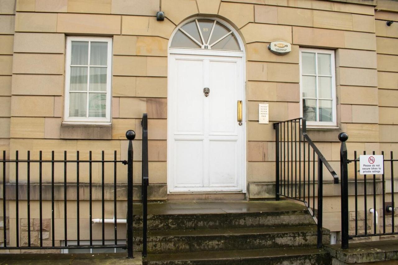 Beautifully Renovated Apartment -Central Edimburgo Esterno foto
