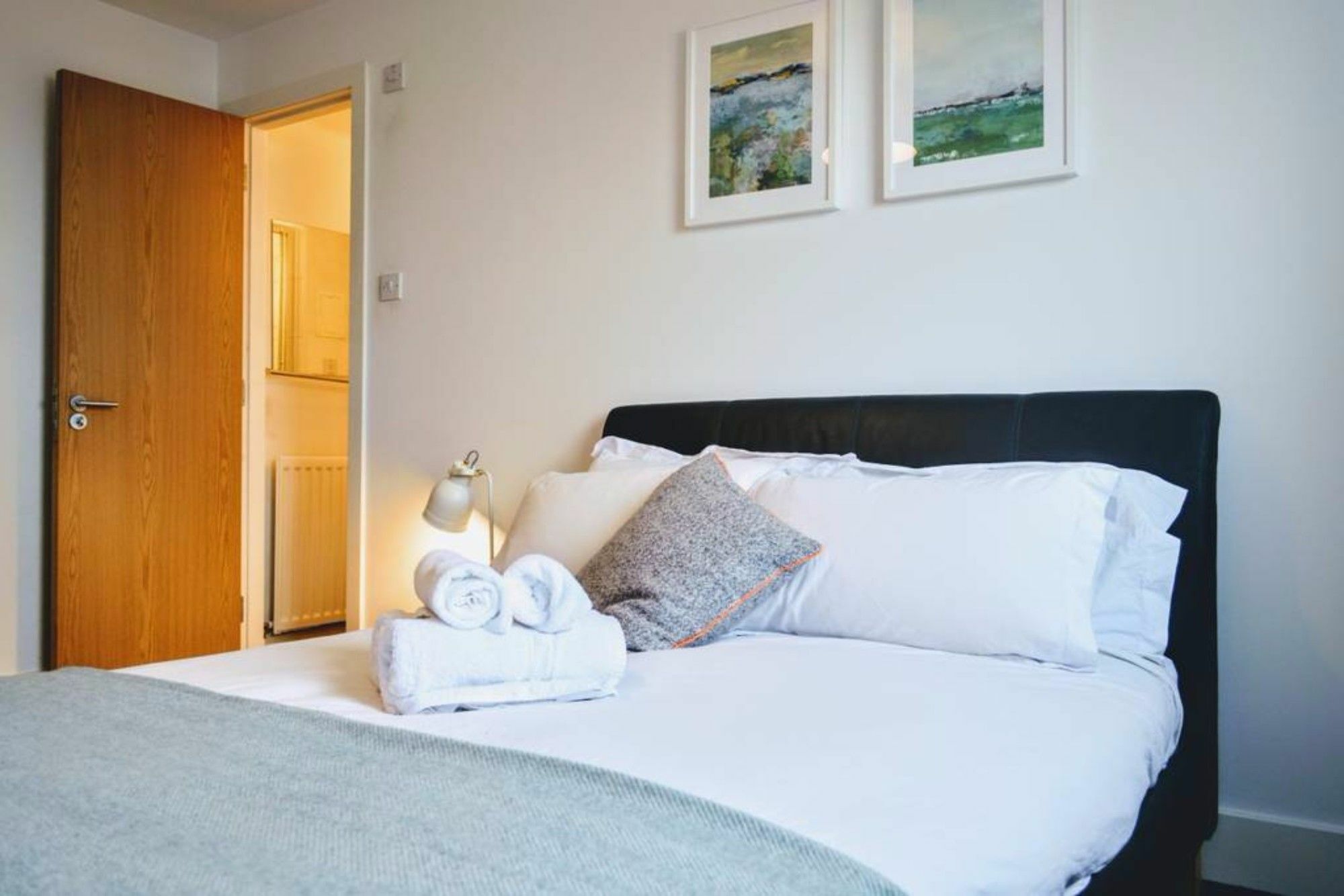 Beautifully Renovated Apartment -Central Edimburgo Esterno foto